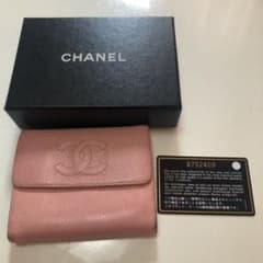 CHANEL シャネル キャビアスキン　ピンク　3つ折財布のサムネイル
