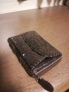 パイソン折り財布のサムネイル