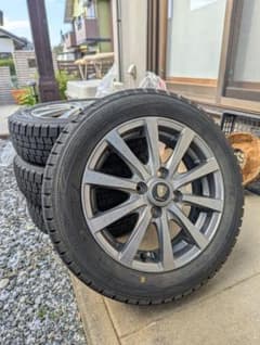 DUNLOP スタッドレスタイヤ 155/65R14 + ホイール 4本セットのサムネイル