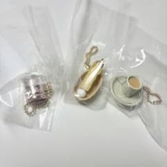 コメダ珈琲店 マスコット＆シロノワール風味チョコボーロのサムネイル