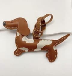 ダックスフンド バッグチャーム PUレザー 犬 キーホルダー ブラウン