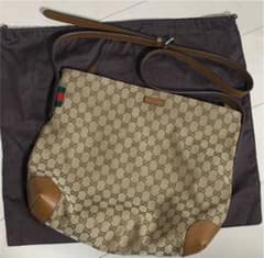 GUCCI グッチ ショルダーバッグ　美品のサムネイル
