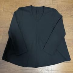23区 Vネック 長袖 セミフレアブラウス ブラックのサムネイル