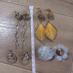 イヤリング　4種セット　4点セット　まとめ売りのサムネイル