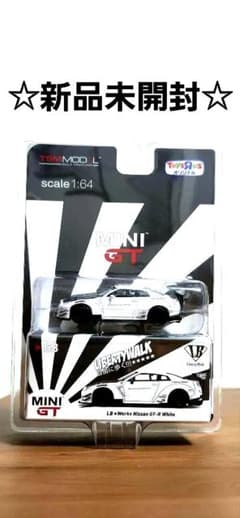 MINI GT LB　WORKS Nissan GT-R White 68のサムネイル
