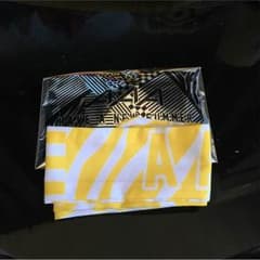 aaaのバンダナのサムネイル