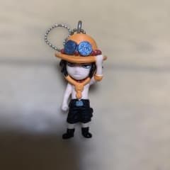 ワンピース ポートガス・D・エース ミニフィギュア キーホルダーのサムネイル