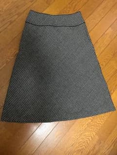 スカートのサムネイル