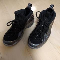 Nike air foamposite hologramのサムネイル