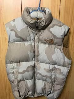 THE NORTHFACE ヌプシダウンベストのサムネイル