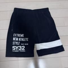 値下げ中！SY32 ハーフパンツ M 黒 ロゴ入りのサムネイル