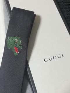 GUCCI ネクタイ　グリーンタイガーのサムネイル