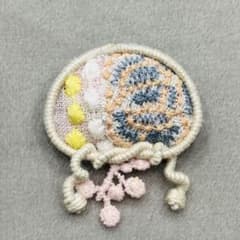 7月発売分】ミナペルホネン くらげブローチ17（横約3.5cm） - メルカリ
