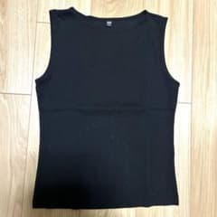 UNIQLO ノースリーブ ブラック Lサイズのサムネイル