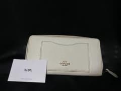 COACH コーチ　ホワイトレザー 長財布のサムネイル
