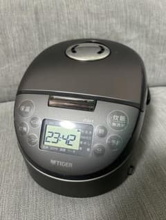 【23年製】TIGER 炊飯器 PFG055 ブラック 3合のサムネイル
