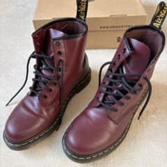 Dr. Martens 8ホール ブーツ チェリーレッドのサムネイル