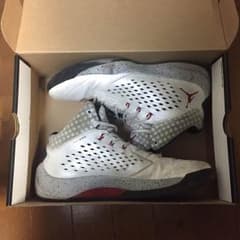 jordan スニーカーのサムネイル