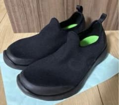 【人気色】値下げ中 ウーフォス OOFOS OOMG SPORT スリッポン