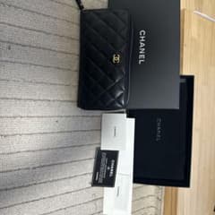 CHANEL マトラッセ　ラムスキン　ラウンドファスナー　長財布　黒　正規品のサムネイル