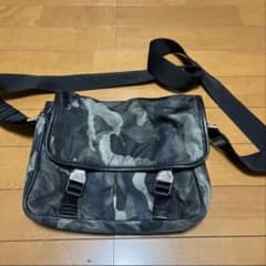 プラダショルダーバッグのサムネイル