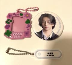 INI 西洸人 kcon ガチャ　カプセルトイ 缶バッジ　ネームキーホルダー 西洸人 KCON カプセルトイ 缶バッチ ネームタグ - メルカリ