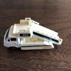 トミカミニカー ANA階段車 - メルカリ