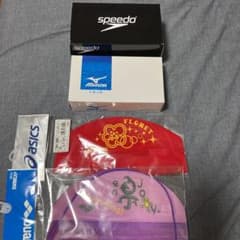 競泳水着　Sサイズ2枚とメッシュキャップ２mizuno speedoのサムネイル