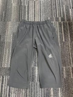 adidas トレーニングパンツ グレーのサムネイル