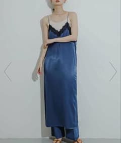 ランジェリーライクサテンキャミワンピのサムネイル