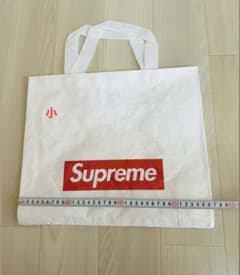 Supreme ホワイト トートバッグ - メルカリ