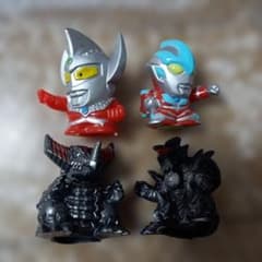 【激レア☆レトロ】ウルトラマン　指人形 計６４体　セット売り レア ウルトラマン 指人形 セット - メルカリ