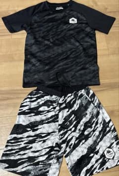 Kappa 迷彩柄 Tシャツとショートパンツセット 160サイズのサムネイル