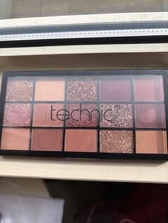 technics INVITE ONLY アイシャドウパレット 15色 - メルカリ