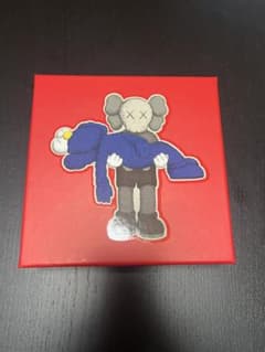 KAWS パズル　5種セット MoMA限定、KAWSのオリジナル作品を使用したジグゾーパズル全4種が発売