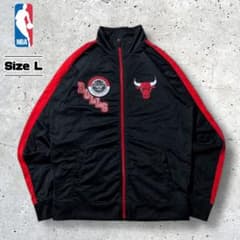 激レアNBAシカゴブルズBULLSトラックジャケットジャージバスケ黒赤ブラックL 激レアNBAシカゴブルズBULLSトラックジャケットジャージバスケ黒赤