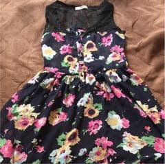 OZOC 花柄ワンピース♡限定値下げ中！のサムネイル