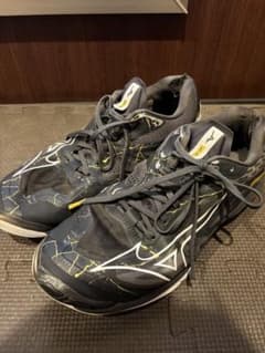 MIZUNO バレーボールシューズ Z7 ブラック×ゴールドのサムネイル
