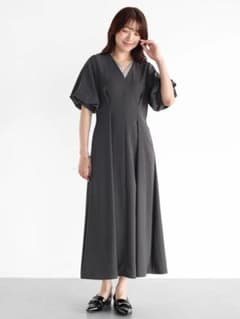 ヤマダヤ Vin NAVY パフスリーブVネックディティールワンピース - メルカリ