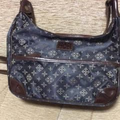 ラシット   ショルダーバッグのサムネイル