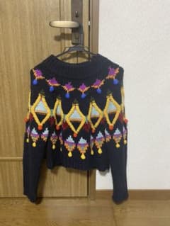ニット セーターのサムネイル