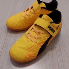 専用！！！フットサルシューズ(PUMA)18cmのサムネイル