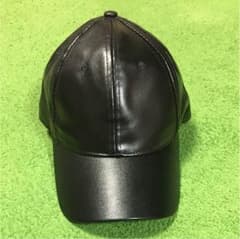 ZARA 合皮キャップのサムネイル