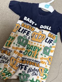 BABYDOLL ロンパース 総柄 王冠のサムネイル