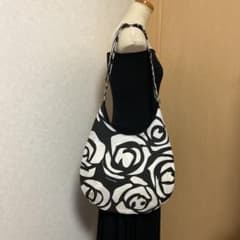 ハワイアンショルダー バッグ♦️マウナロア/ロケラニ黒×白♦️handmadeのサムネイル