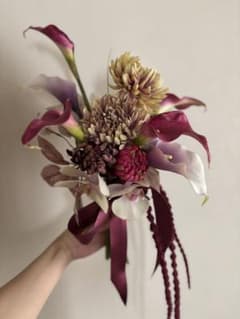 アシンメトリーブーケ ピンク・ホワイト・パープル アシンメトリーブーケ ピンク・ホワイト・パープル - メルカリ