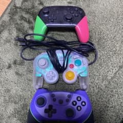 ゲームコントローラーのサムネイル
