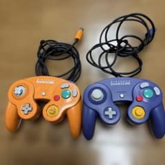 NINTENDO GAMECUBE コントローラー 2個セット　ジャンクのサムネイル