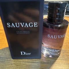 最終値下げDior Sauvage ソヴァージュ EDT 香水 残量多め 箱ありのサムネイル