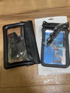スマートフォン用防水ケース ストラップ付きのサムネイル
